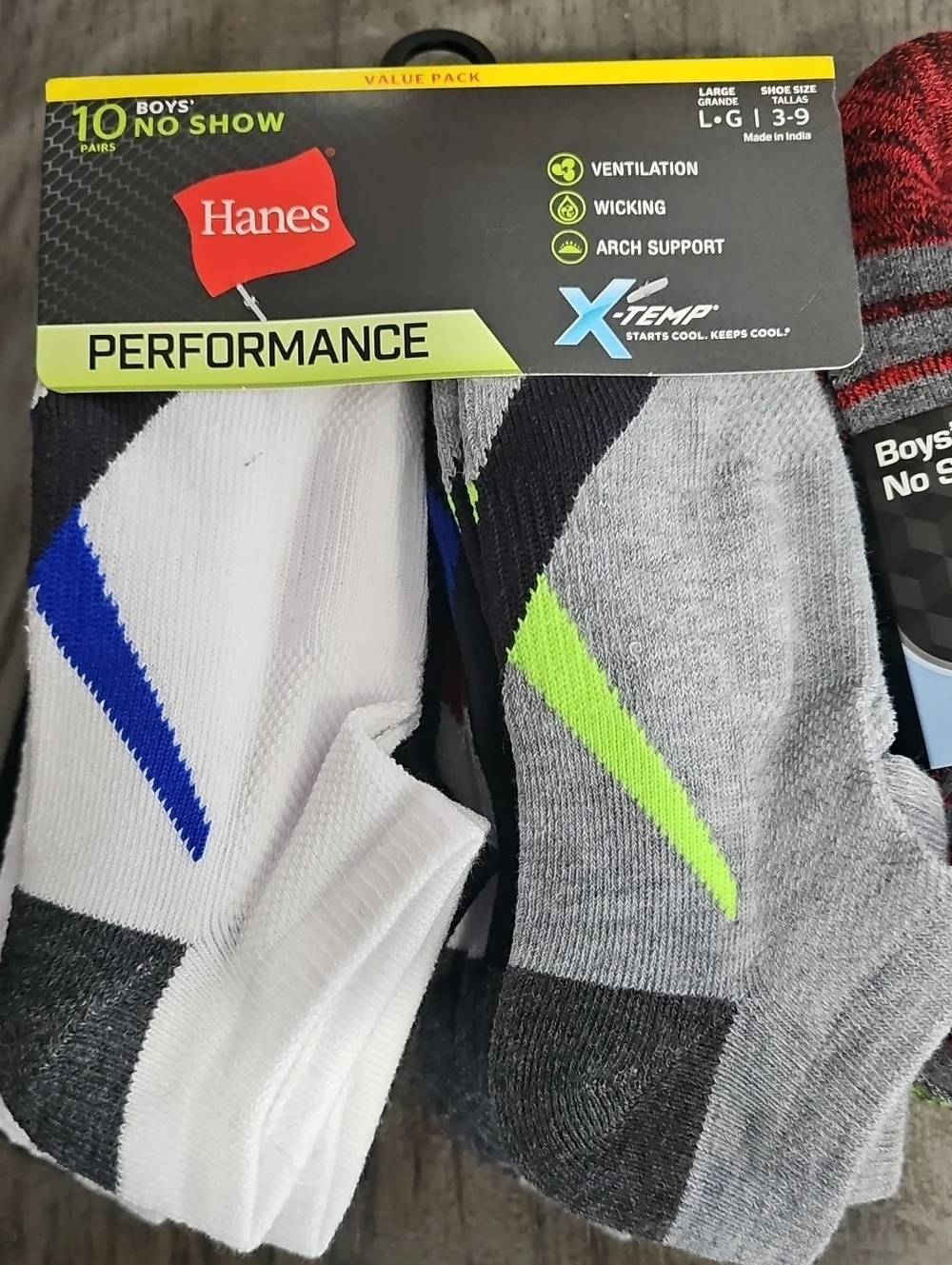 2 packs of boys' socks No- Show Shoe Size 3-9